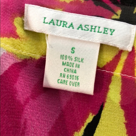 Laura Ashley 100% silk blouse - Picture 6 of 6